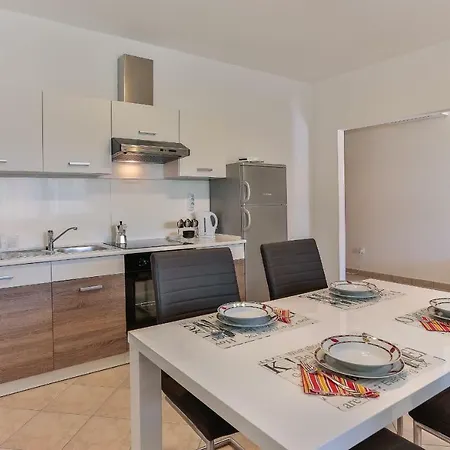 Apartamento Laurea&casia Pula